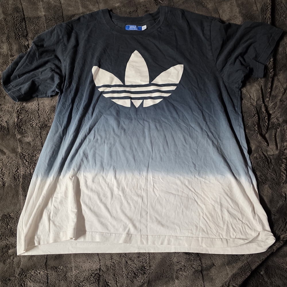 Adidas Short Sleeve Ombre Trefoil Tee in Navy and White